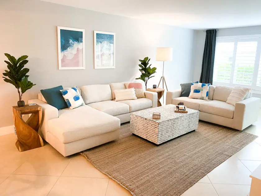 1st floor 3 BDRM w/ Private Beach, Remodeled & Steps to Pool - Image 1