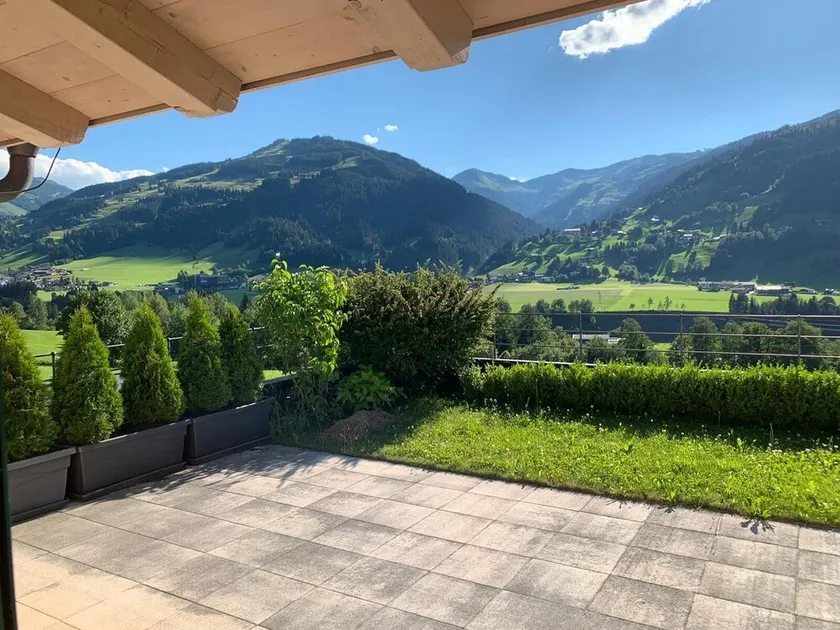 Gemütliche Terassenwohnung mit Panoramablick - Image 1
