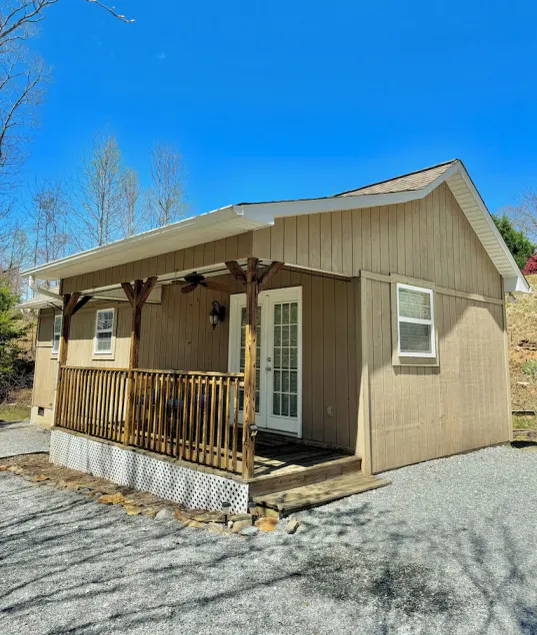 Private Resort Cabin in Gated Community at Lake James - Image 1