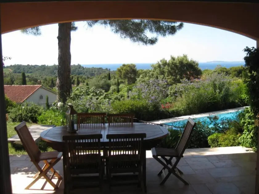 Mas provencal climatisée entre village et plage - Image 1