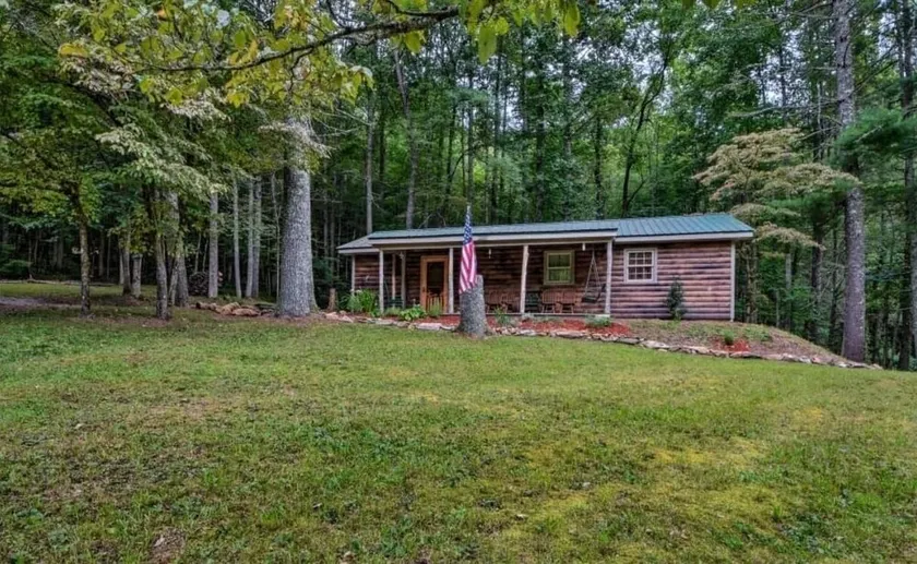 Skjult afsondret kabine i Blue Ridge Mountains i en meget privat indstilling - Image 1