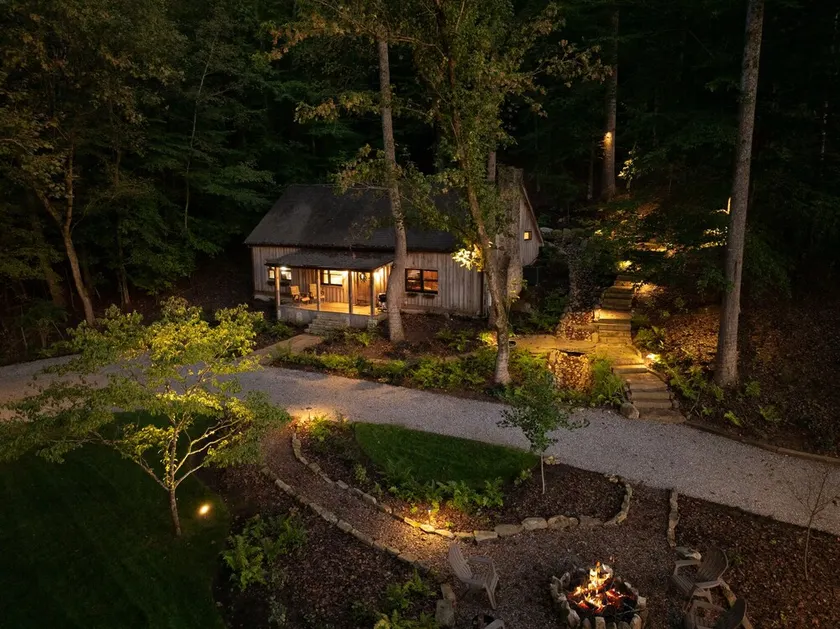 Secluded Cabin in the Woods Close to It All - Image 1