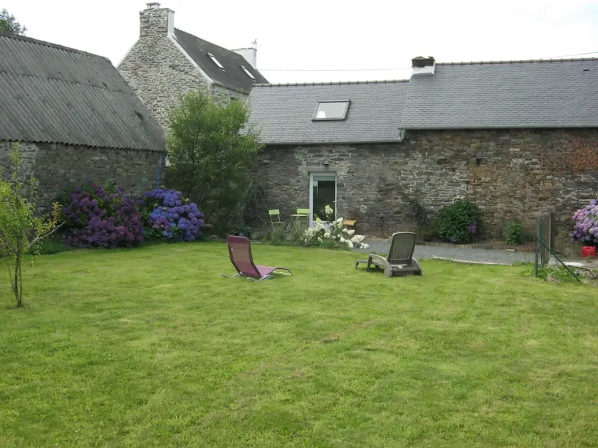 sommerhus ved foden af ​​bjergene i Arrée, 10 minutter af Morlaix Bay - Image 1