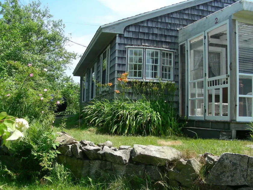'Palace' Oceanfront, Picturesque Cove & Semiprivate Beach - Image 1