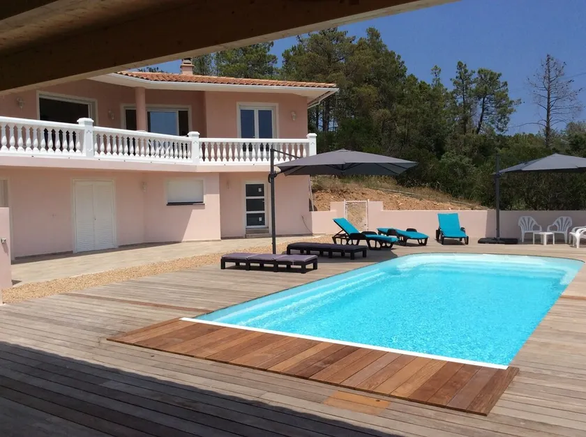 Meget flot villa med opvarmet pool (privat pool i august og september) - Image 1