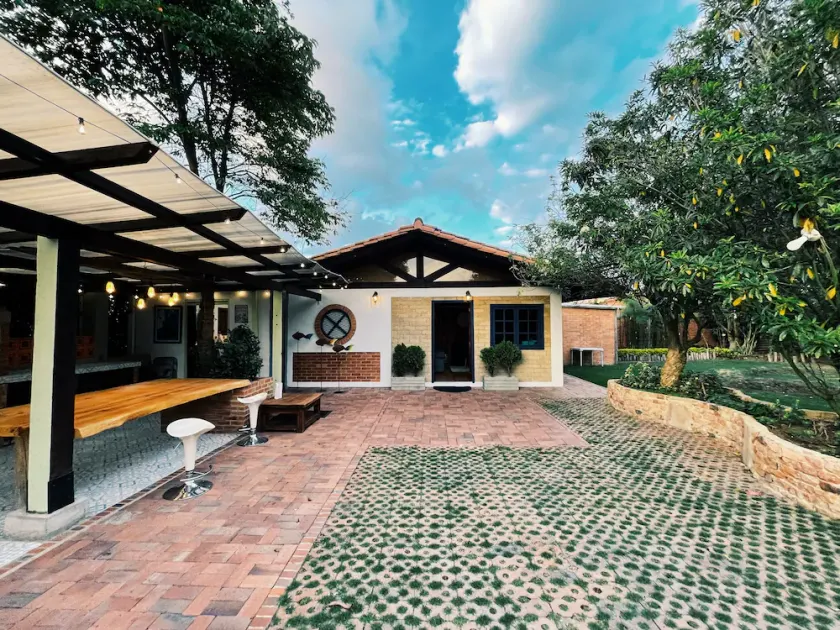 Spacious modern cabin Chía - Barbecues / Dinners / Wifi - Image 1