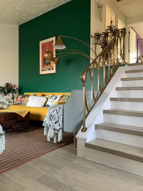 Pet Friendly, Near O’Hare, Fenced in, Cheerful Frida & Diego Home, up to 6 ppl - Image 1