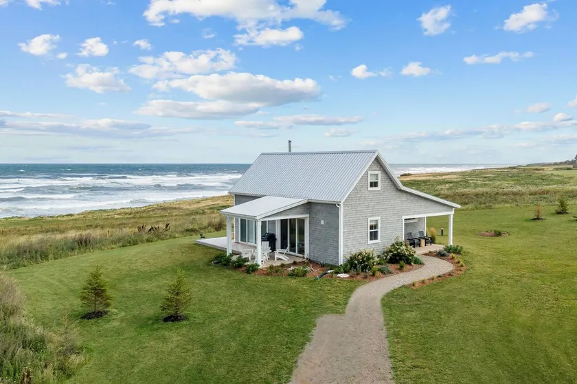 Ocean Front Beach House With Access To Private Beach (License#2203401) - Image 1