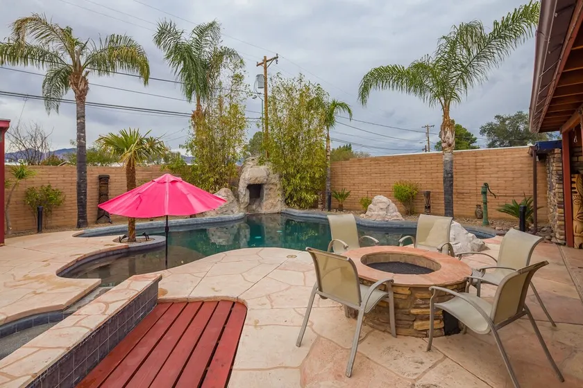 Central Oasis-Luxury Furnished Rental w/Waterfall, Grotto, & Outdoor Kitchen - Image 1