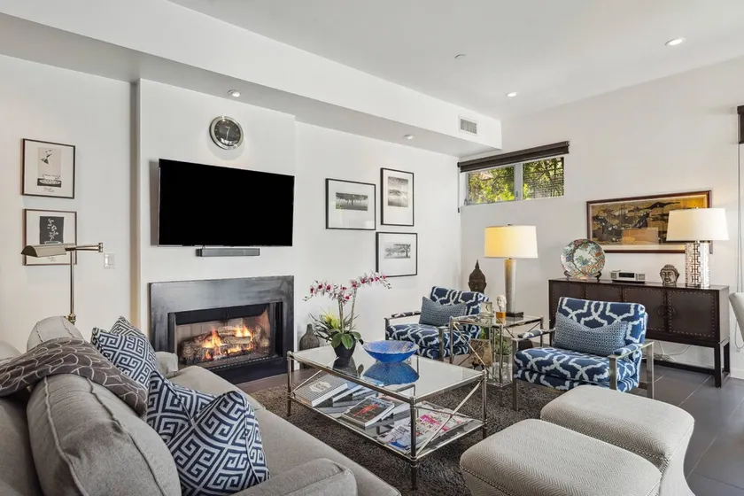 Sophisticated Condo in Canyon Corridor, South Palm Springs - Image 1