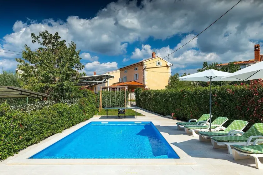 Ferinahus Bubani mit Pool - Image 1