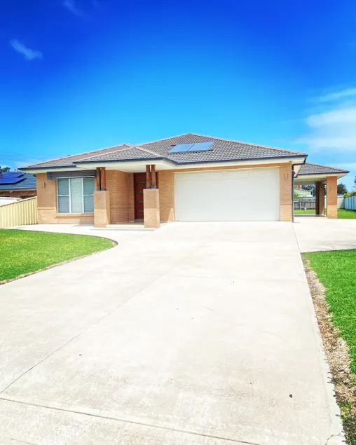 Modern Beach House Retreat - 3 min walk to beach! - Image 1