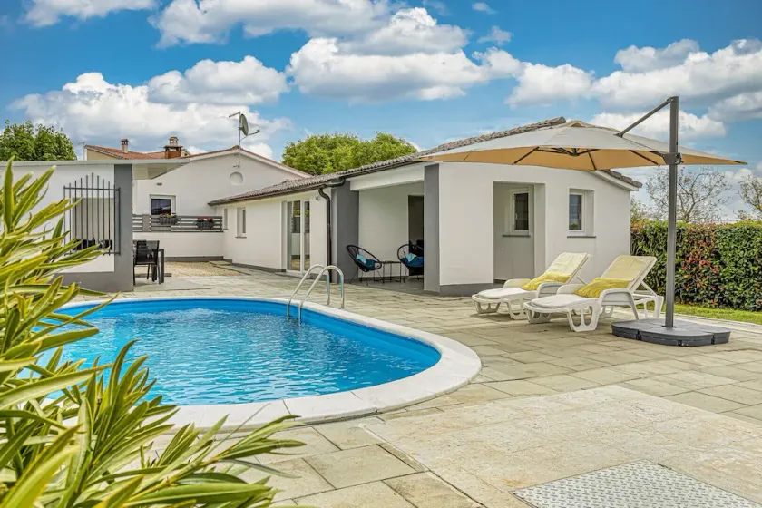 Holiday House Prenc  with Private Pool - Image 1