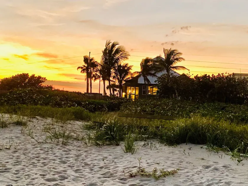 OCEANFRONT PARADISE with Direct Beach Access. Hammocks, Heated Pool, Fire Pit - Image 1