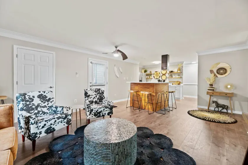 Charming House in Downtown Raleigh- Walking Distance - Image 1