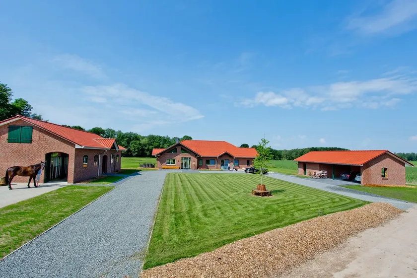 Idyllically situated villa in country house style with sauna Ideal for groups & families - Image 1