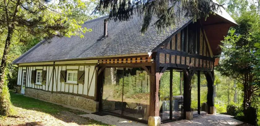 Charmante Maison Normande  au  bord de la rivière Charentonne à 150 kms de Paris - Image 1