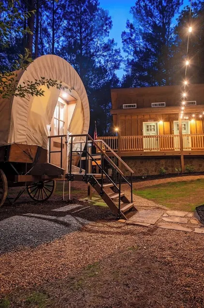 Pioneer luxury glamping wagon by the Ocoee - Image 1