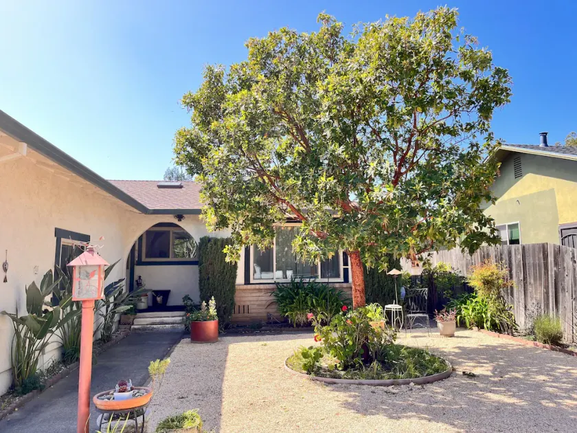 Serene Sonoma Home, Walk/bike downtown in minutes - Image 1