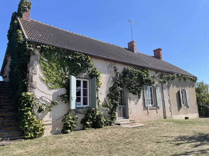 Large farmhouse with private pool and pets allowed in Chappes - Image 1