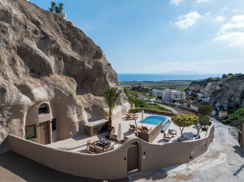 Litheos Santorini Luxury Cave Suites - Image 1