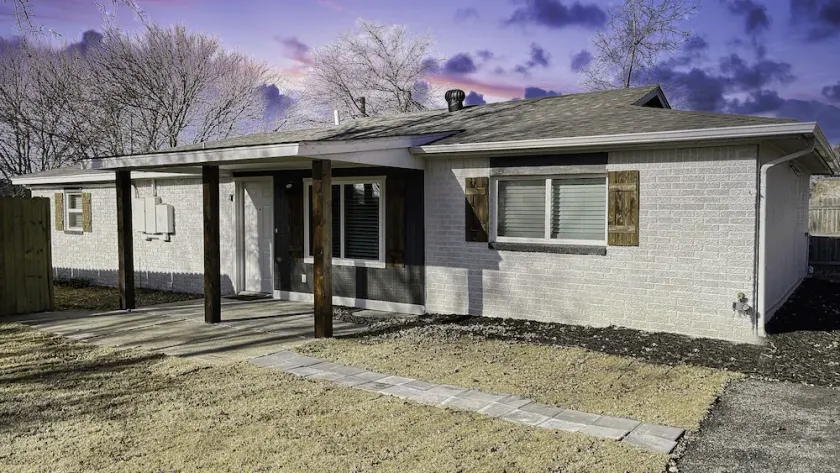 Newly remodel home 2BD/2BATH, 15min to dwtn Tulsa. - Image 1
