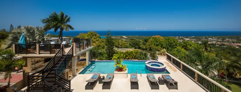 An Ultra-Luxurious Resort Style Ocean View Villa. Optional Yacht, Fully Staffed! - Image 1