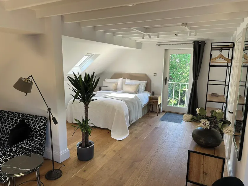 Hope Valley - Studio - Sleeps 2 - Parking - Image 1