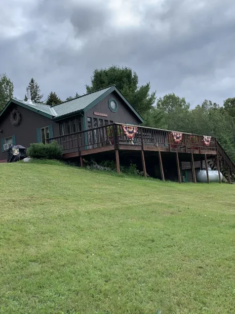 Moosehead Lake Lodge in Rockwood  - Image 1