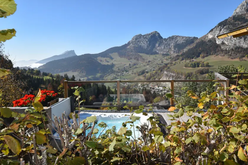 Perfect location! Superb Chalet 5 *, jacuzzi and spectacular view - Image 1