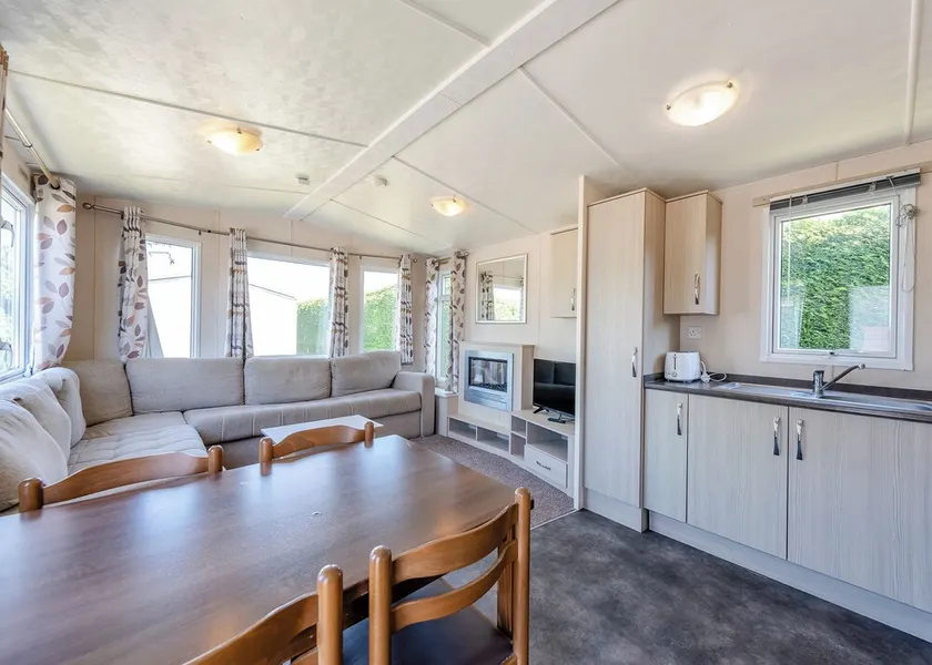 Arundel Plus Caravan - Image 1