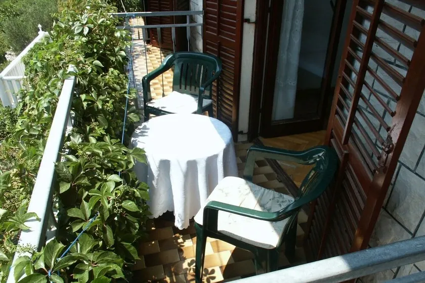 4-Zimmer-Ferienwohnung am Strand Sucuraj, Hvar (A-578-a) - Image 1