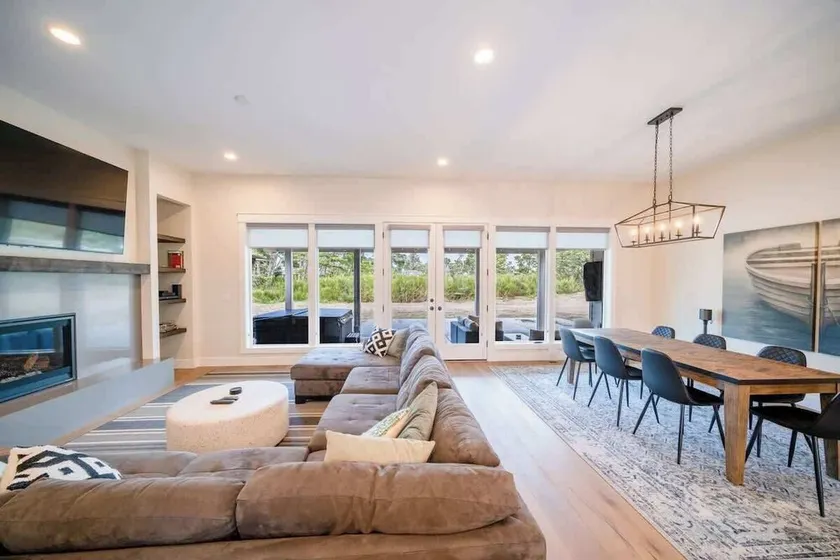 Gearhart Getaway - Gated Community Home w/ Hot Tub, Walk to Beach - Image 1