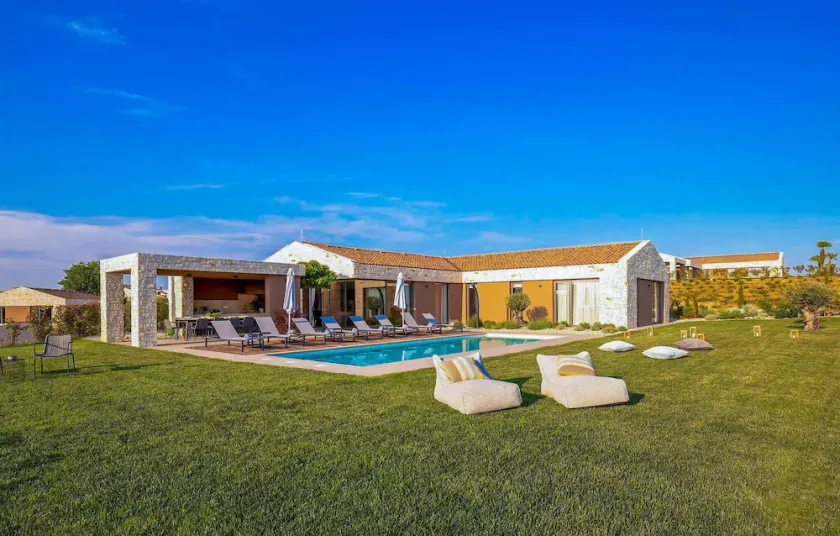 Awesome home in Brtonigla with sauna - Image 1