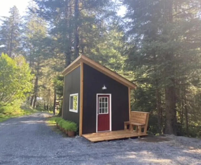 Cute & Cozy Tiny House in the Woods - Image 1