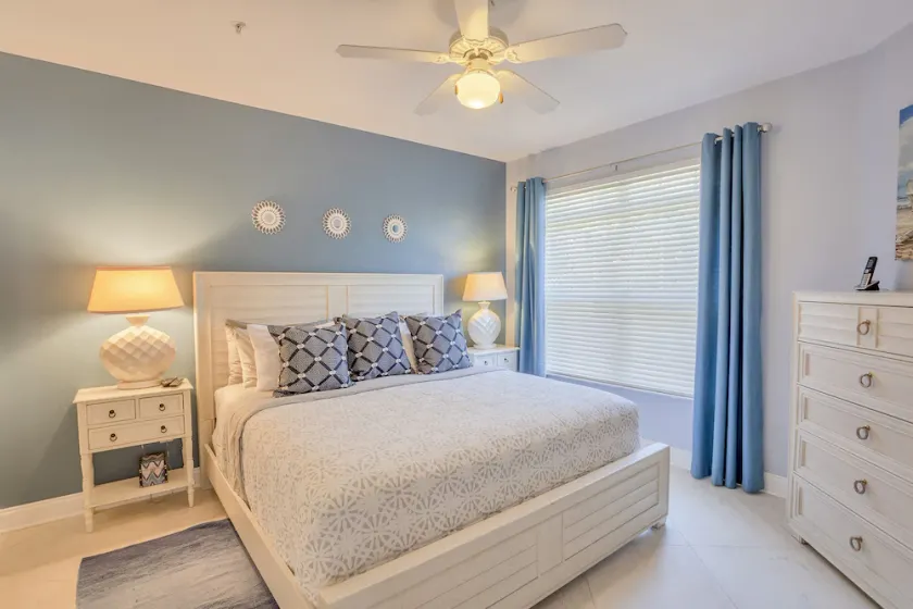 Few days still available this winter! King-size bed. Free parking. Renovated! - Image 1
