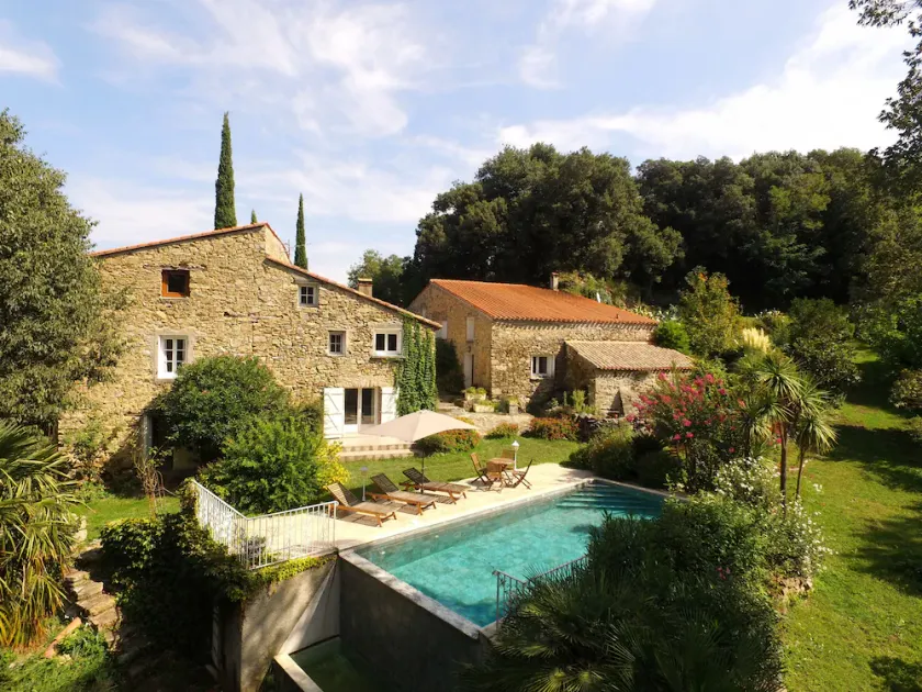 Atemberaubendes Bauernhaus aus dem 15. Jahrhundert mit Infinity-Pool auf privatem Grundstück - Image 1