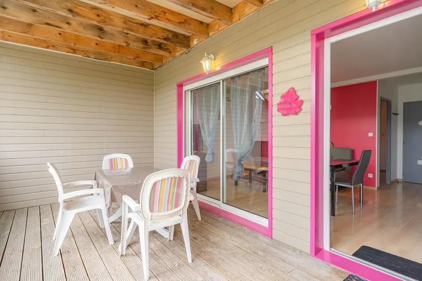 Apartment 'Le Clos Du Champ De L'Amour - Rochefort' with Private Pool, Wi-Fi & AC - Image 1