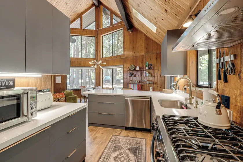 Modern Big Trees Family Cabin w/ Full Amenities - Image 1