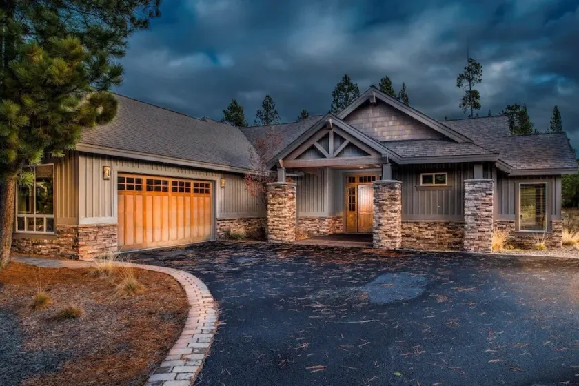 Glück ist nur um die Ecke, Caldera Springs Resort, Sunriver, Bend Oregon - Image 1