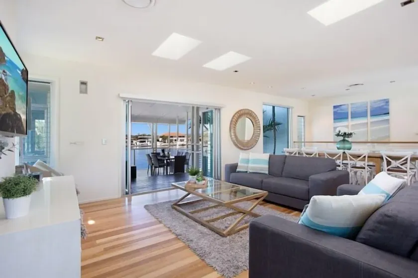 Magical Water Views for the whole family - Image 1