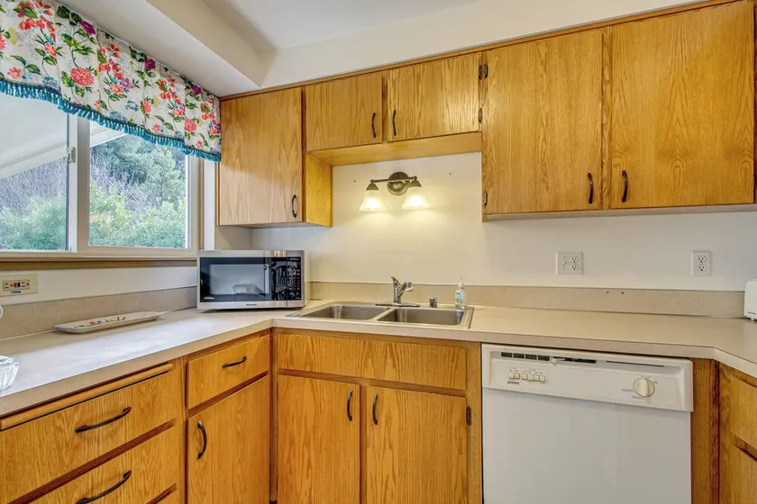 Ocean City Home w/ Fenced Yard: 1 Mi to Beach! - Image 1