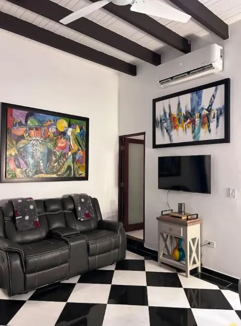 1st Floor Old San Juan! - Image 1