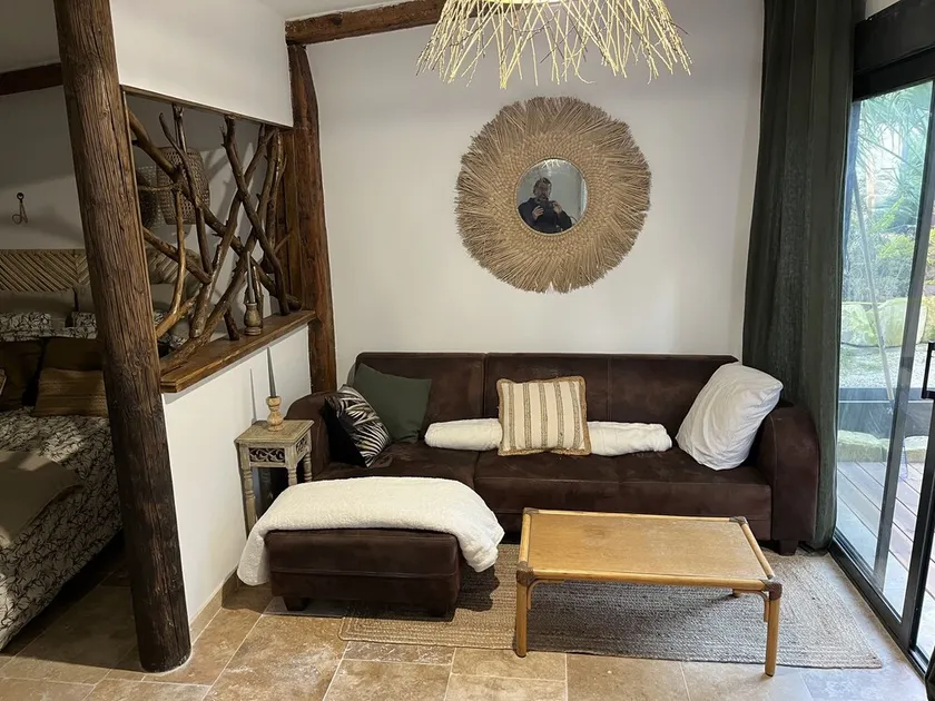 Charming cafoutchi at the foot of Montagnette - Image 1