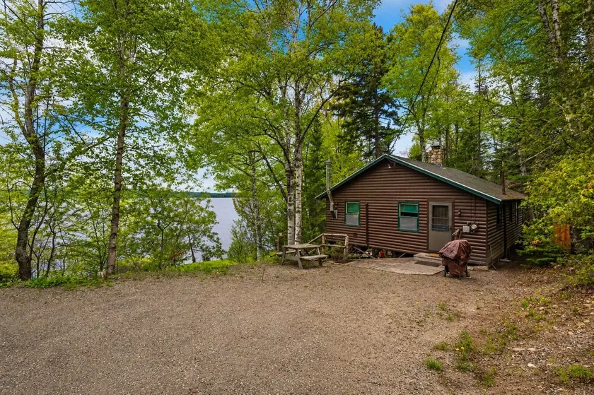 Balsam Breeze - cozy cottage on Mooselookmegunic! - Image 1