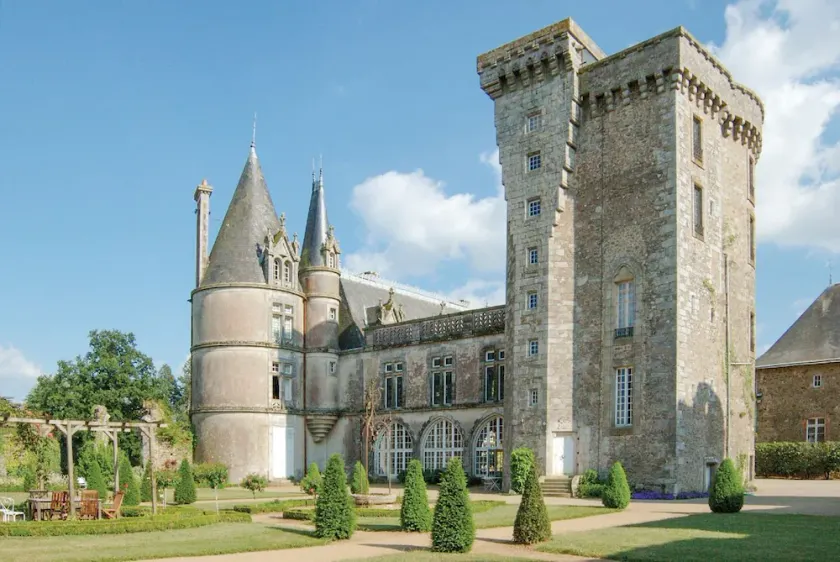 Chateau Des Poetes Keep - Image 1