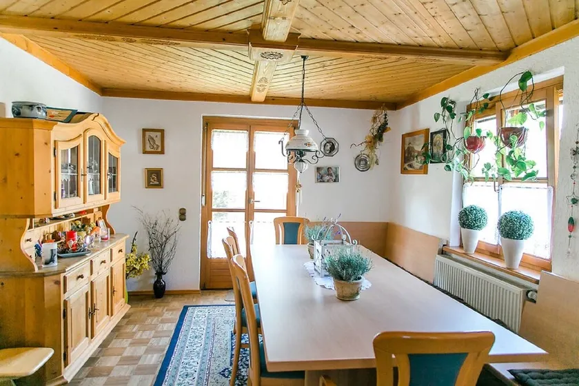 Large vacation home with sauna and free wifi - Image 1