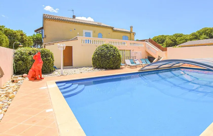 Awesome Home In Saint-Maurice-Sur-Eygu - Image 1