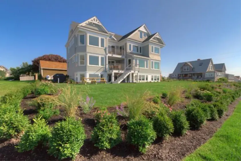 Oceanfront & Panoramic Views at Higgins Beach - Image 1