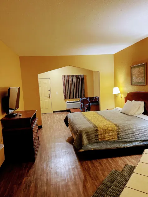 Fairview Suites - Image 1